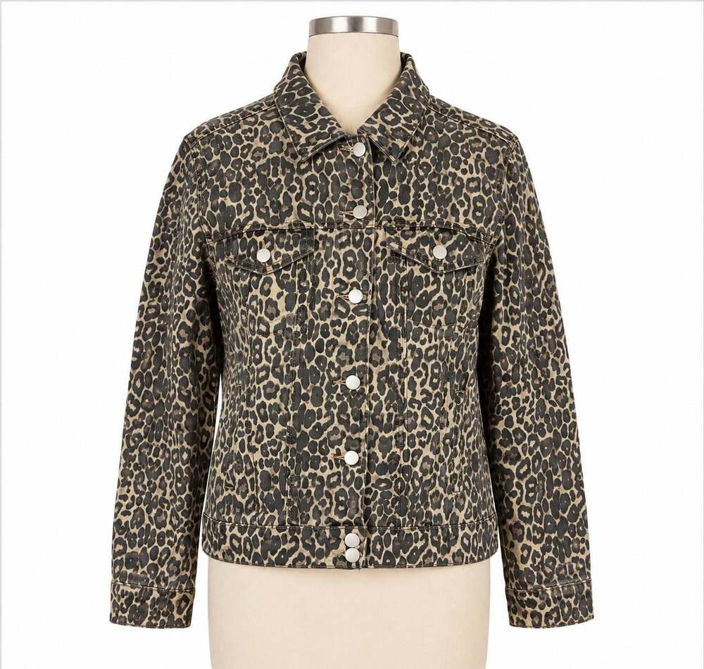 Boston Proper Leopard Print Denim Jacket - Size M
Animal safari